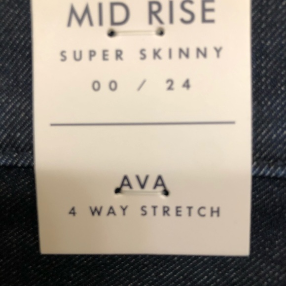 Lucky Brand Mid Rise Ava Super Skinny Jean - Picture 6 of 7